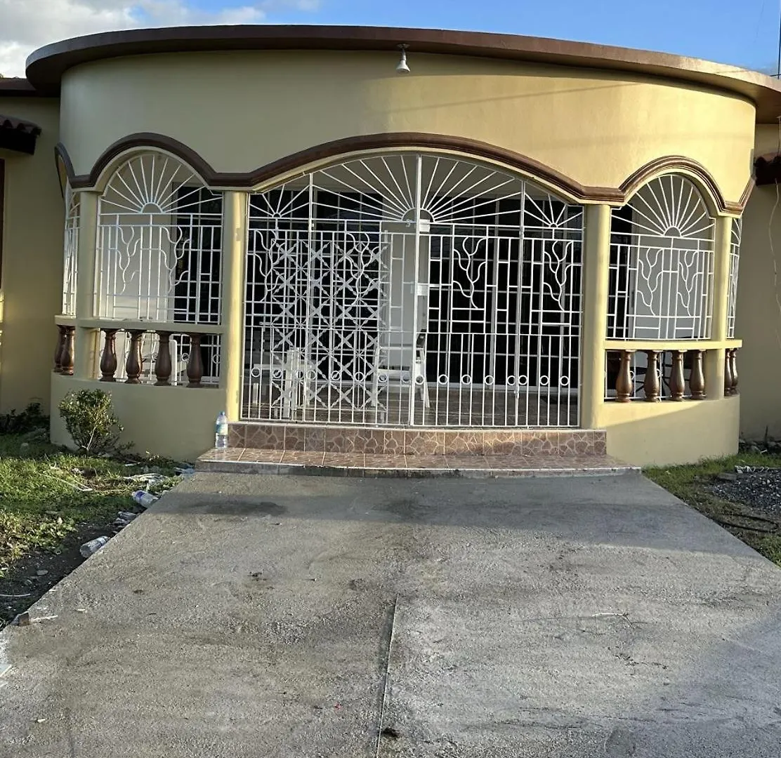 Eagles Nest Villa House Ac Tv Wifi Fan Luxury Modern Albion
